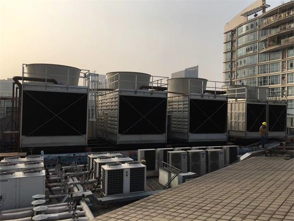 解決閉式冷卻塔不同部位漏水的問題(冷卻塔下面漏水)