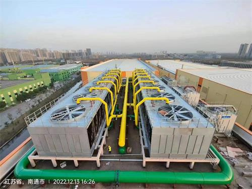 裝填料的冷卻塔的蒸發量是多少？